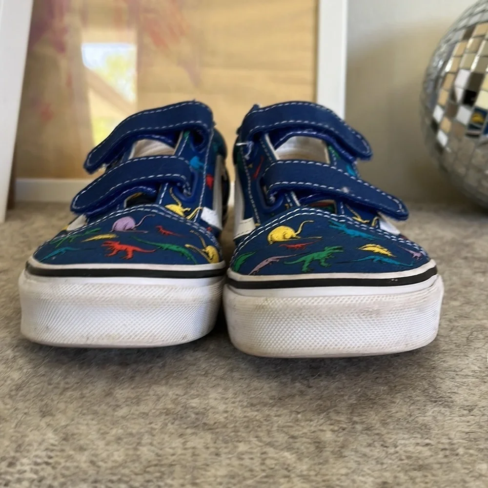 Kids Vans, velcro closure and dinosaurs! Sz 2.5 - Picture 5 of 9